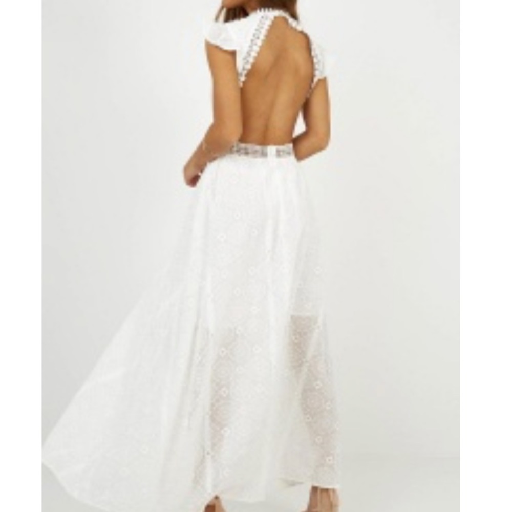 White maxi dress